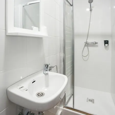 カジュアル セランテス ゲストハウス ビルバオ