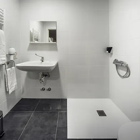 カジュアル セランテス 3*