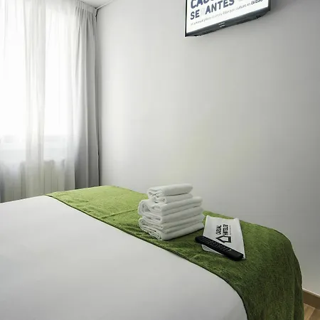 Casual Serantes Guest house