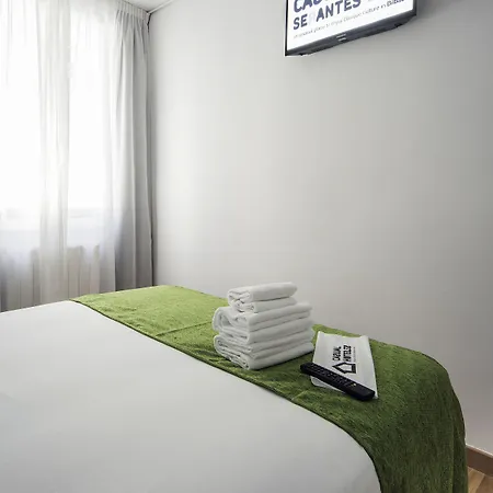 Konukevi Casual Serantes 3*